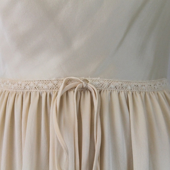 Sylvia Pedlar Iris Lingerie co. 1920s Silk Charmeuse and French Lace Nightgown - Picture 9 of 14